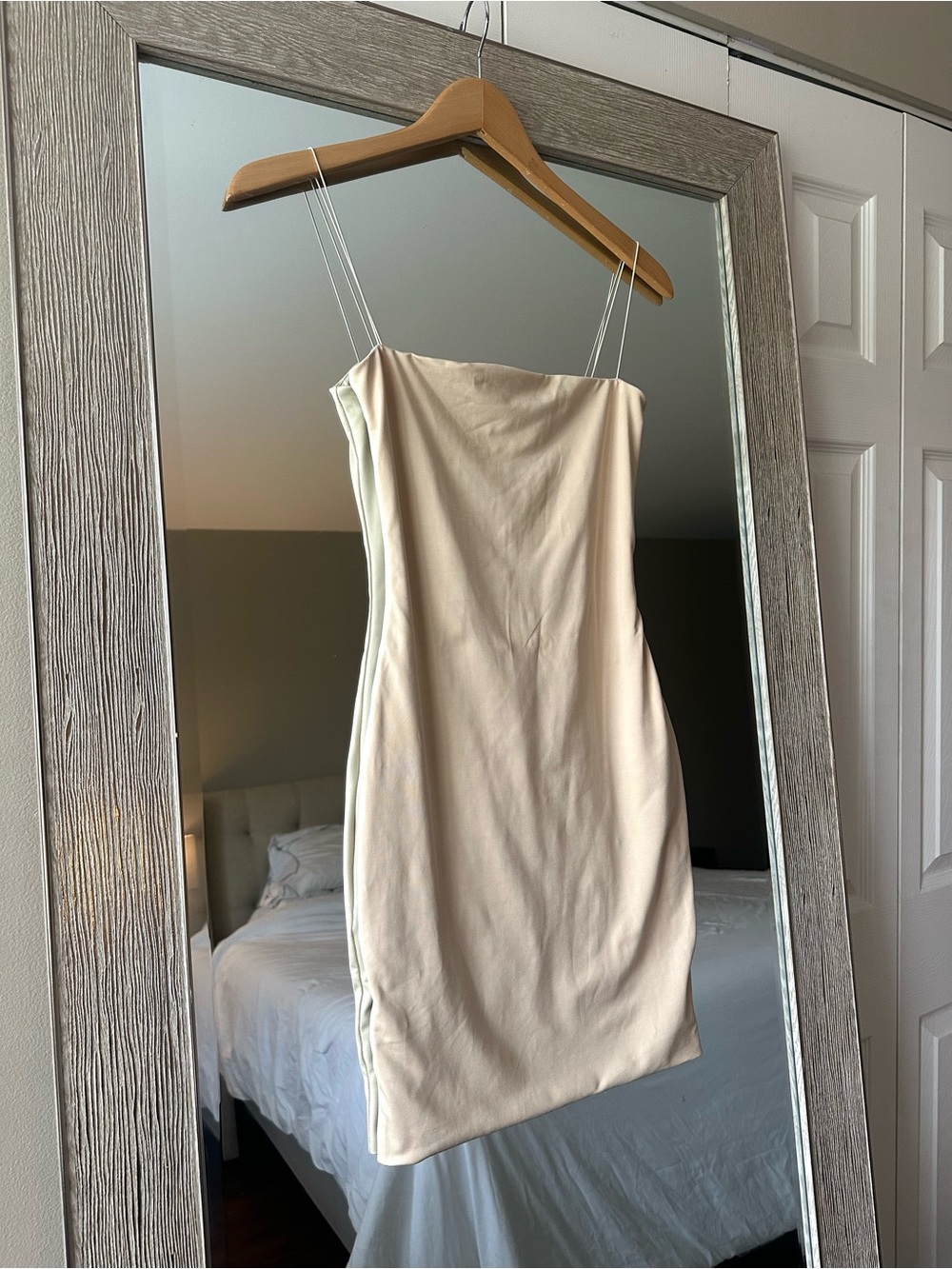 MESHKI Beige Cream Spaghetti Strap Bodycon Mini Dress Size Small